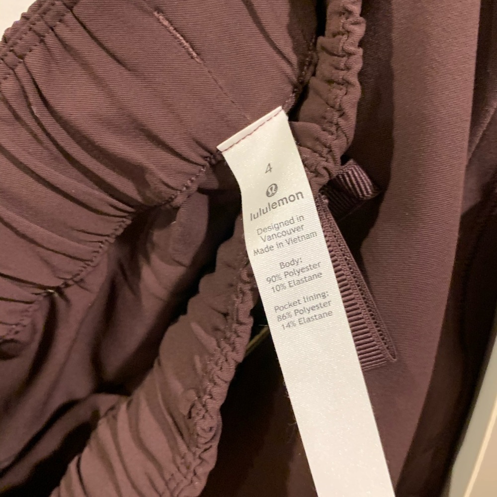 Lululemon On The Fly Skirt - Picture 4 of 4